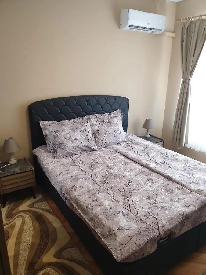 Apartment The Room بورغاس